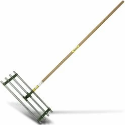 CYCLONE 1720mm Top Soil Spreader